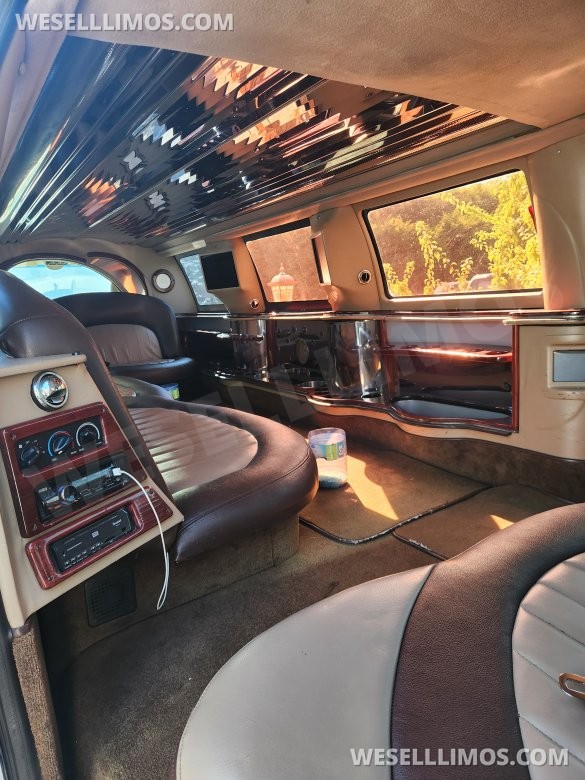 2005 ECB Ford Excursion SUV Stretch