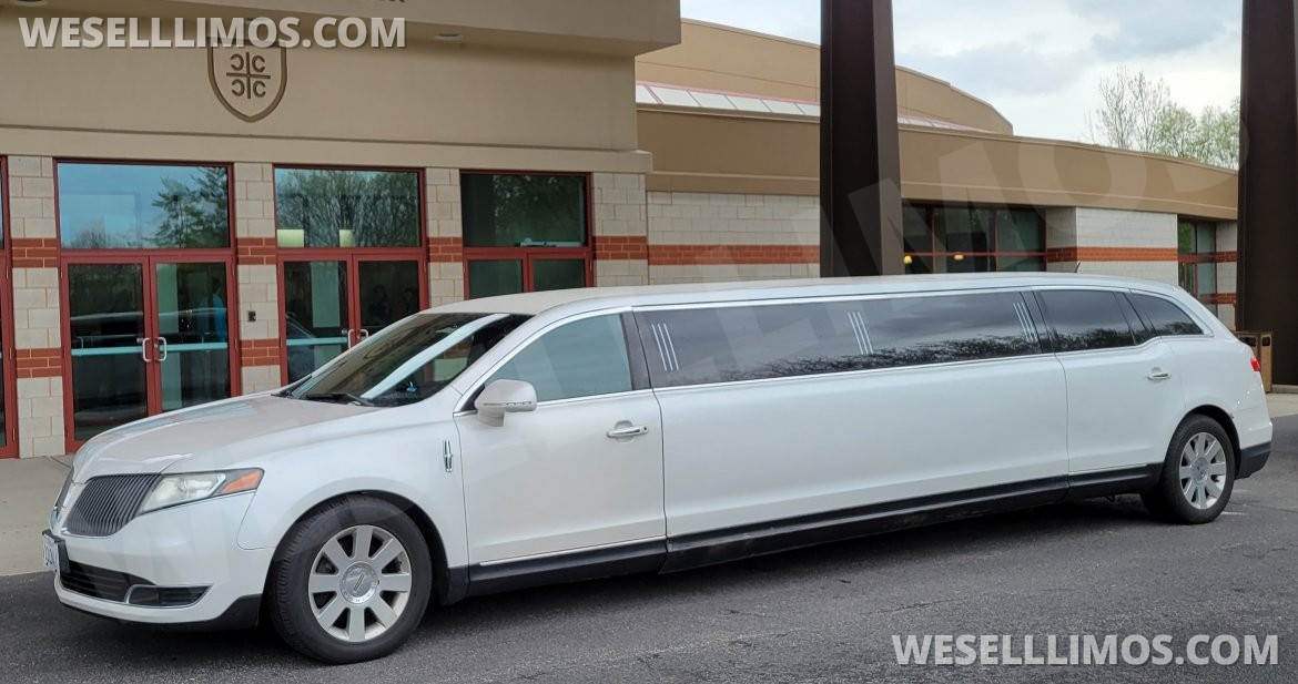 Limousine for sale: 2013 Lincoln MKT by Elite Coach