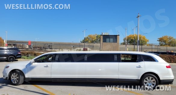 2013 Elite Coach Lincoln MKT Limousine