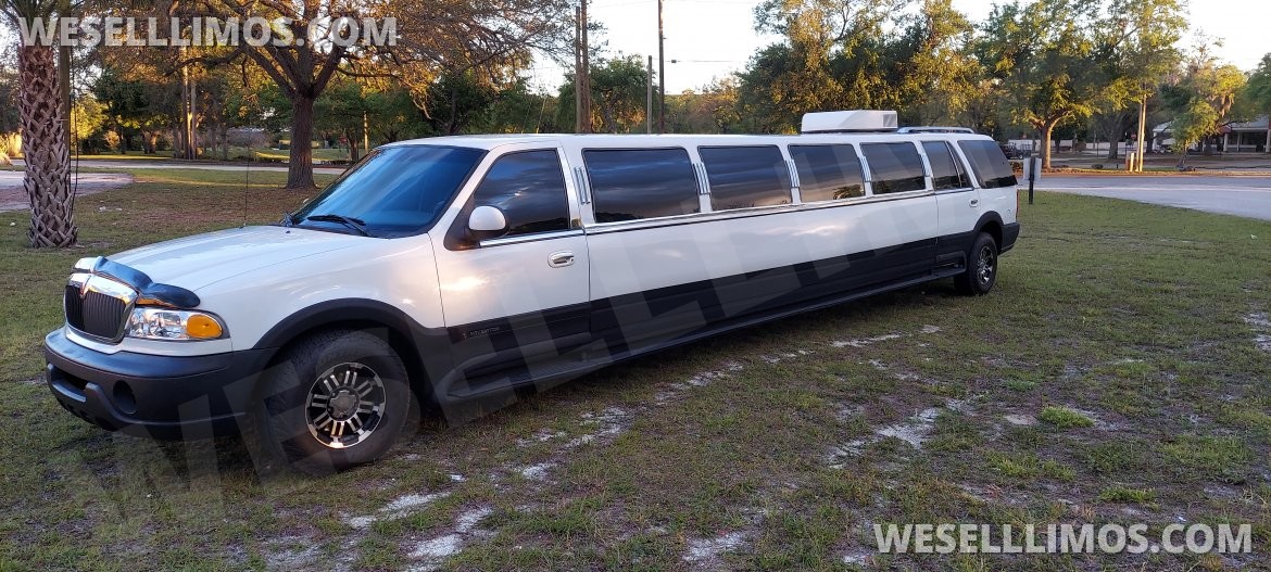 SUV Stretch for sale: 2000 Lincoln Navigator  Ultra-Stretch 18- passenger  Limousine 35&quot; by Ultra Limousines  *one of kind* Limo that you can run the Air Conditioner all night and take it camping anywhere in the United States