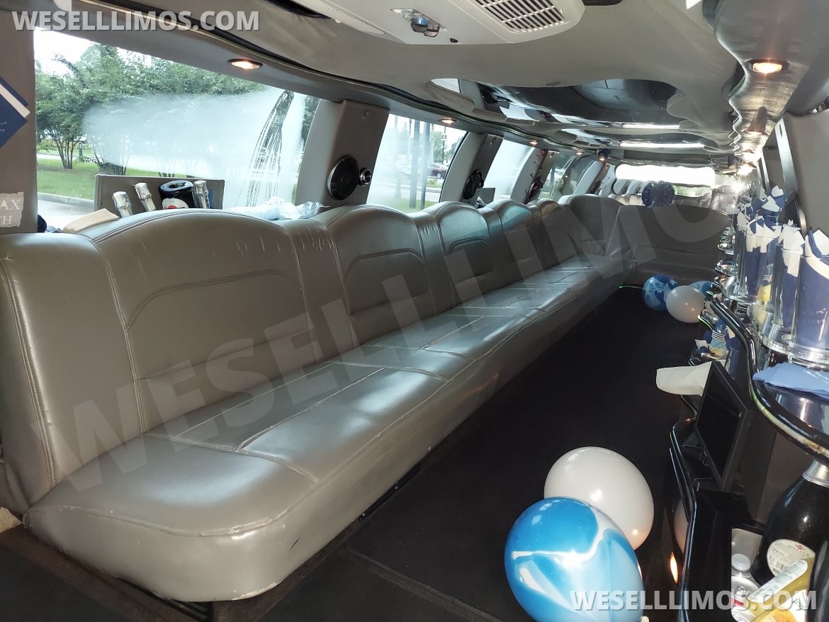 Photo of SUV Stretch for sale: 2000 Lincoln Navigator  Ultra-Stretch 18- passenger  Limousine 35&quot; by Ultra Limousines  *one of kind* Limo that you can run the Air Conditioner all night and take it camping anywhere in the United States