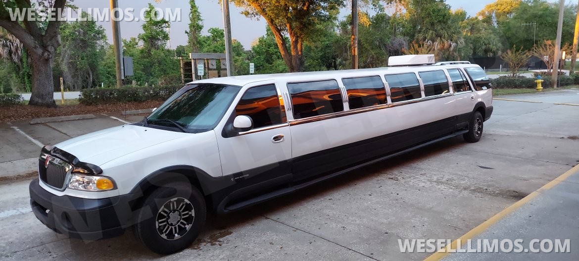 Photo of SUV Stretch for sale: 2000 Lincoln Navigator  Ultra-Stretch 18- passenger  Limousine 35&quot; by Ultra Limousines  *one of kind* Limo that you can run the Air Conditioner all night and take it camping anywhere in the United States
