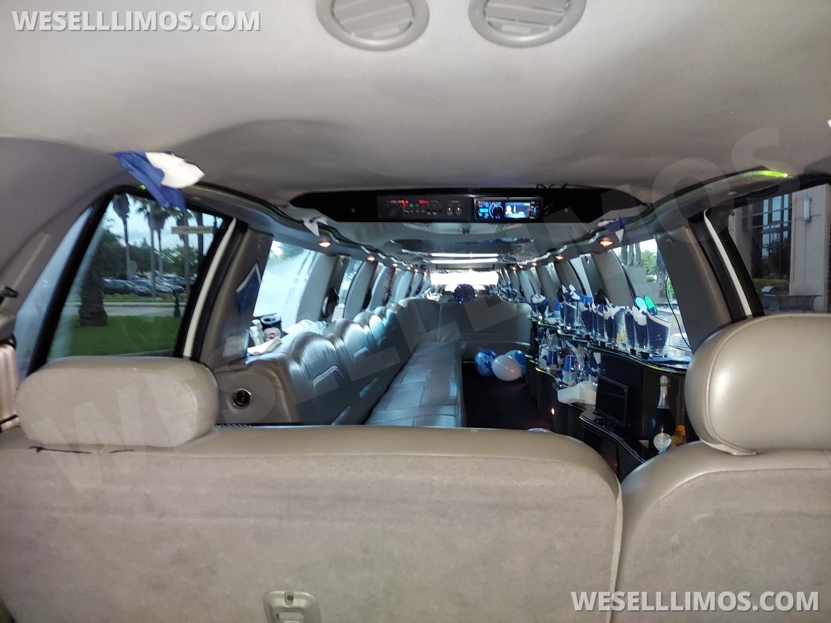 Photo of SUV Stretch for sale: 2000 Lincoln Navigator  Ultra-Stretch 18- passenger  Limousine 35&quot; by Ultra Limousines  *one of kind* Limo that you can run the Air Conditioner all night and take it camping anywhere in the United States