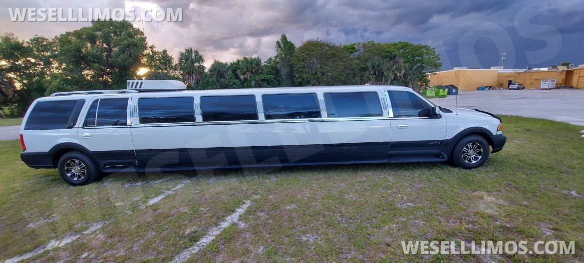 Photo of SUV Stretch for sale: 2000 Lincoln Navigator  Ultra-Stretch 18- passenger  Limousine 35&quot; by Ultra Limousines  *one of kind* Limo that you can run the Air Conditioner all night and take it camping anywhere in the United States