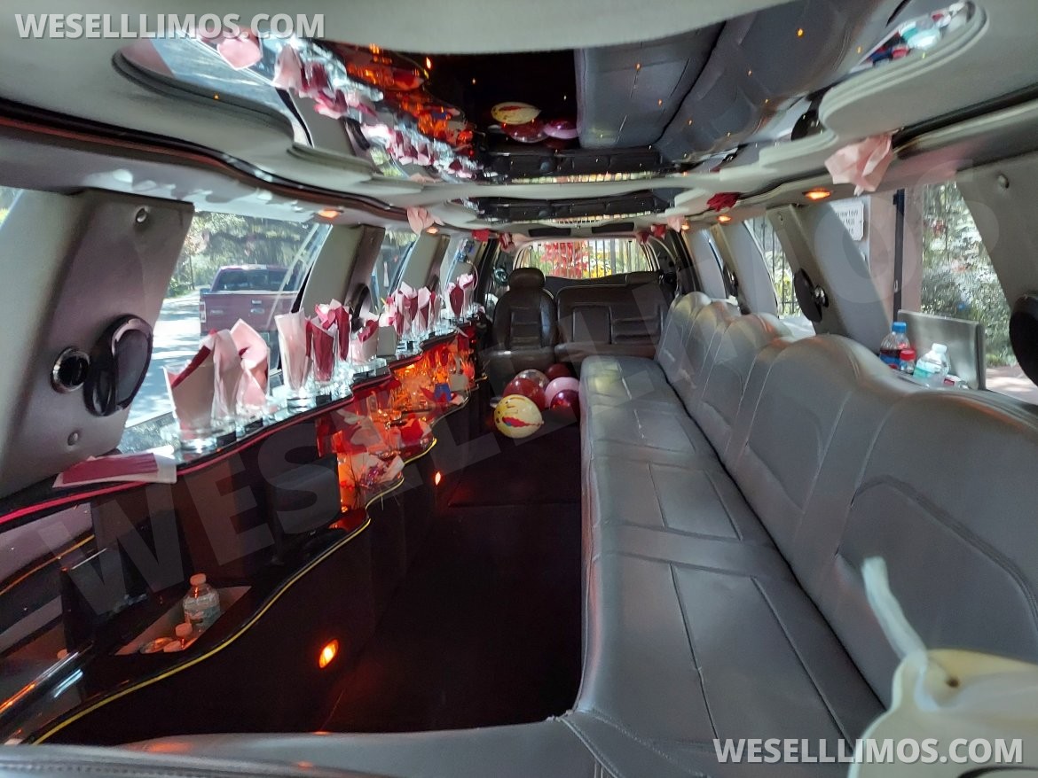 Photo of SUV Stretch for sale: 2000 Lincoln Navigator  Ultra-Stretch 18- passenger  Limousine 35&quot; by Ultra Limousines  *one of kind* Limo that you can run the Air Conditioner all night and take it camping anywhere in the United States