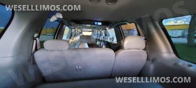 Ultra Stretch S.U.V 18-Passenger Lincoln Navigator Limousine