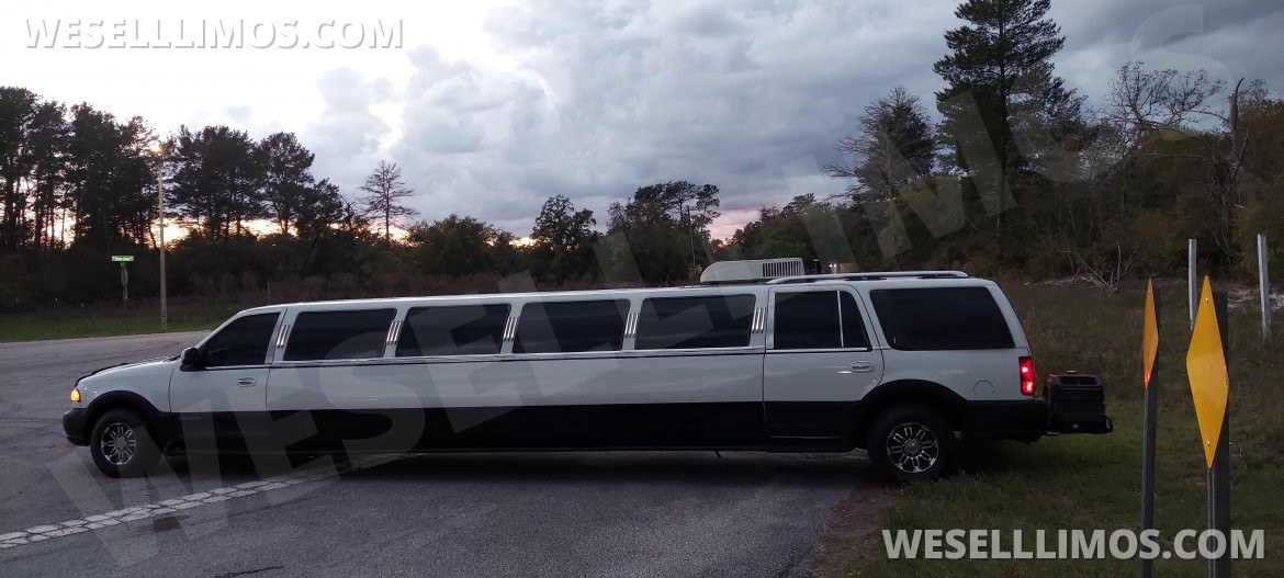 Photo of SUV Stretch for sale: 2000 Lincoln Navigator  Ultra-Stretch 18- passenger  Limousine 35&quot; by Ultra Limousines  *one of kind* Limo that you can run the Air Conditioner all night and take it camping anywhere in the United States