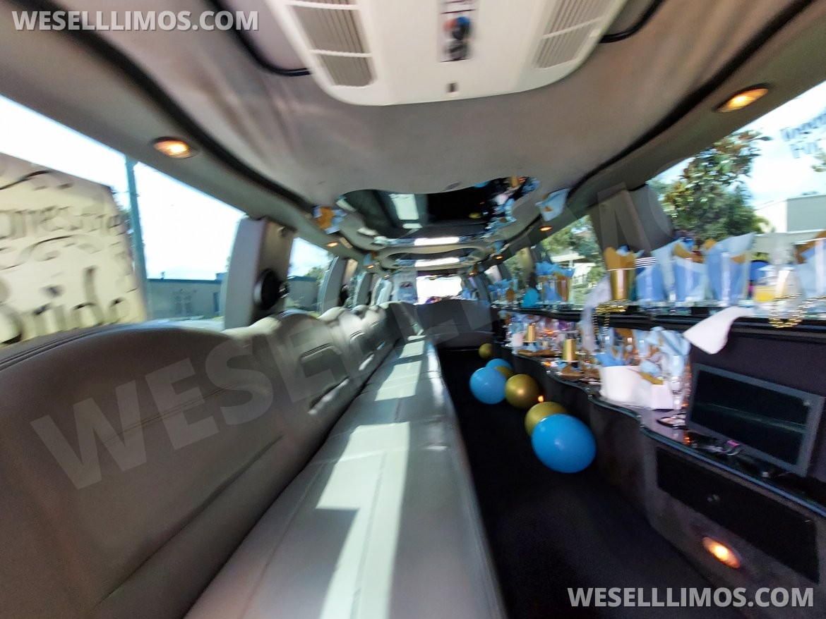 Photo of SUV Stretch for sale: 2000 Lincoln Navigator  Ultra-Stretch 18- passenger  Limousine 35&quot; by Ultra Limousines  *one of kind* Limo that you can run the Air Conditioner all night and take it camping anywhere in the United States