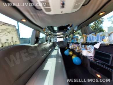 Ultra Stretch S.U.V 18-Passenger Lincoln Navigator Limousine