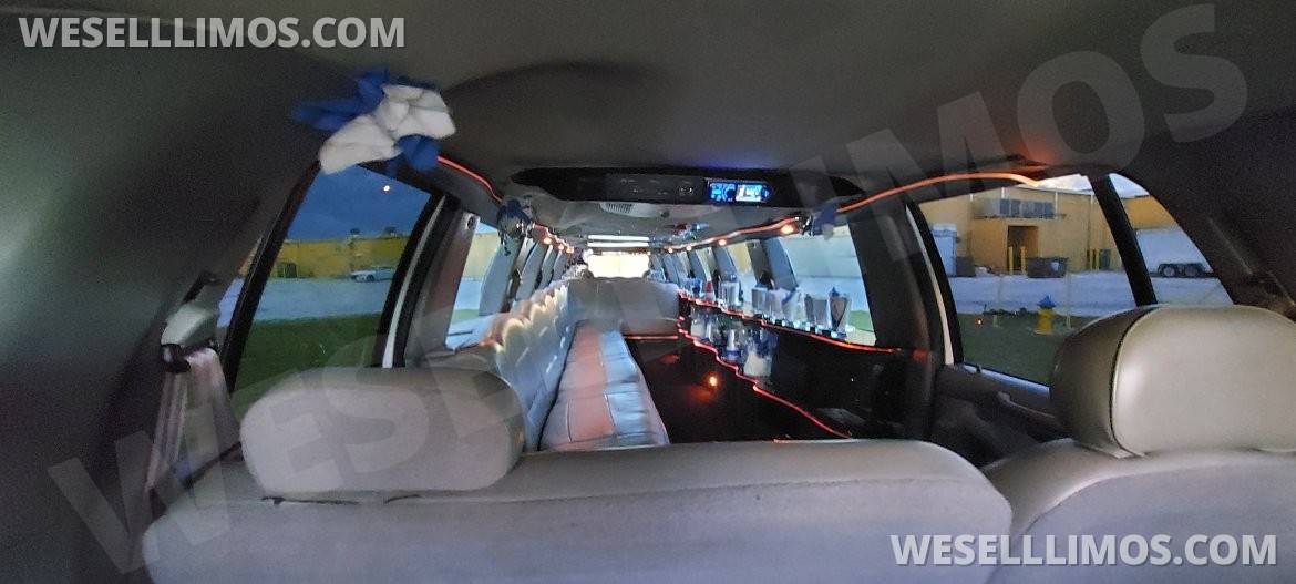 Photo of SUV Stretch for sale: 2000 Lincoln Navigator  Ultra-Stretch 18- passenger  Limousine 35&quot; by Ultra Limousines  *one of kind* Limo that you can run the Air Conditioner all night and take it camping anywhere in the United States