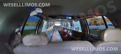 Ultra Stretch S.U.V 18-Passenger Lincoln Navigator Limousine