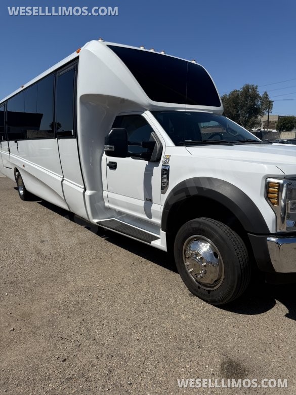 2019 Grech  Ford F550 GM 33 Executive Shuttle