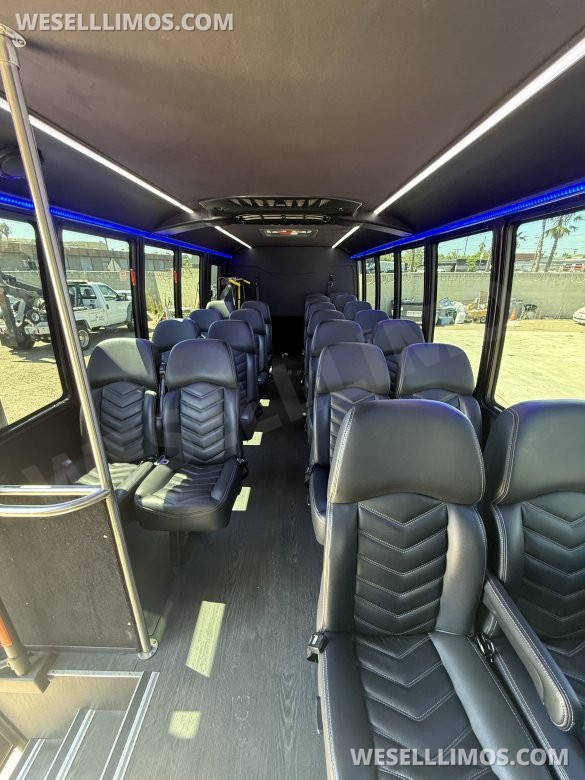 2019 Grech  Ford F550 GM 33 Executive Shuttle