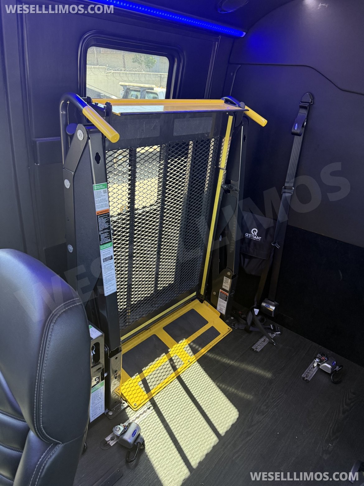Photo of Executive Shuttle for sale: 2019 Ford F550 GM 33 by Grech
