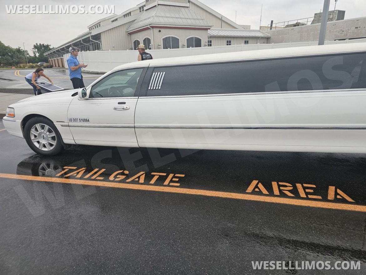 Photo of Limousine for sale: 2007 Lincoln TOWN CAR 120&quot; by KRYSTAL