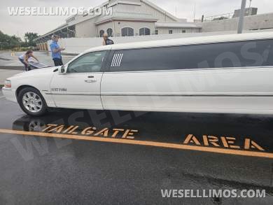 2007 Krystal Lincoln Town Car Limousine