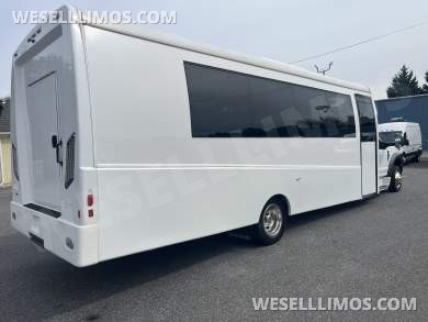 2017 Berkshire  Ford F550 Executive Shuttle Gas