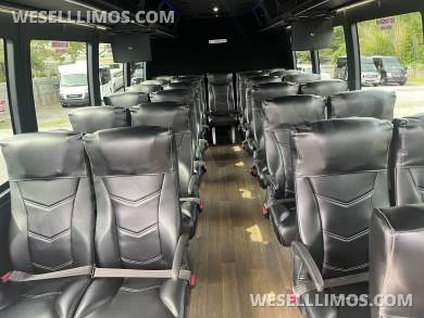 2017 Berkshire  Ford F550 Executive Shuttle Gas