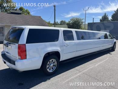 2009 Executive Coach Builders Chevrolet Suburbalade  SUV Stretch