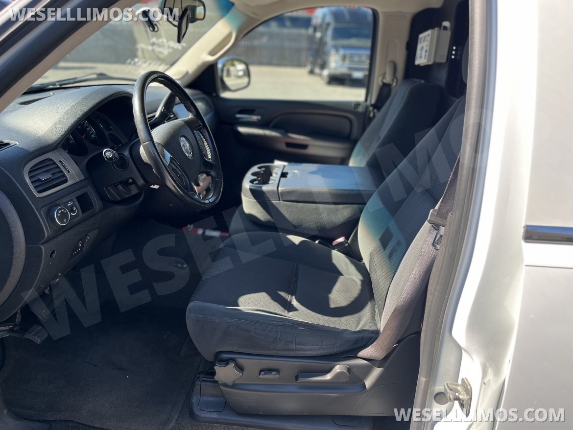 Photo of SUV Stretch for sale: 2009 Chevrolet Suburbalade 200&quot; by Executive Coach Builders