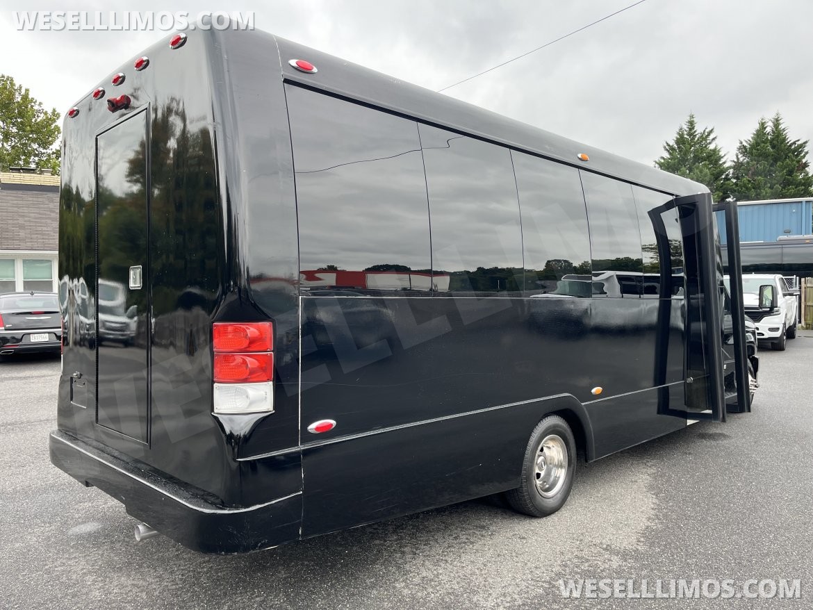 Photo of Limo Bus for sale: 2014 Ford E 450 by Newport