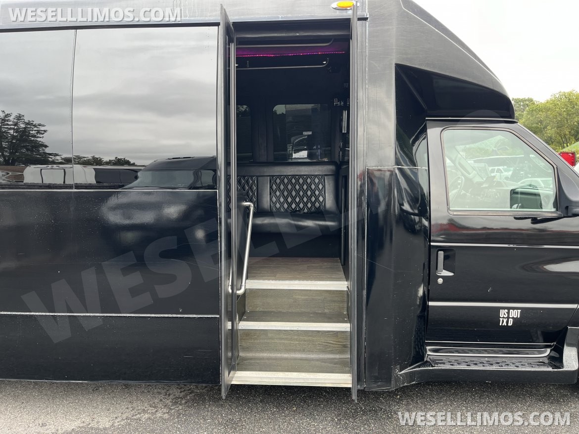Photo of Limo Bus for sale: 2014 Ford E 450 by Newport