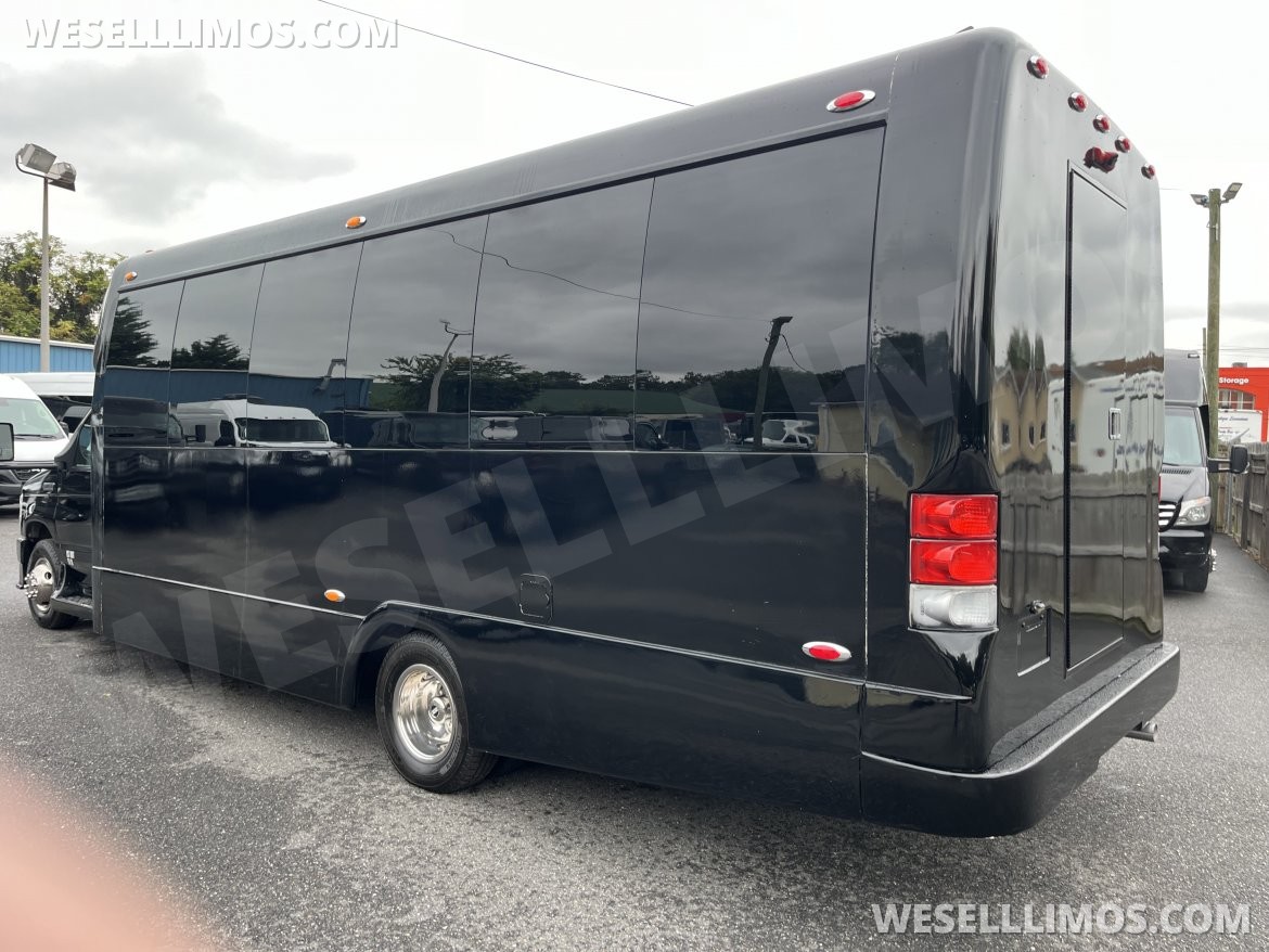 Photo of Limo Bus for sale: 2014 Ford E 450 by Newport