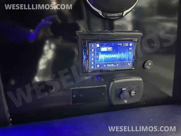 2014 Newport Ford E 450 Battisti  Limo Bus