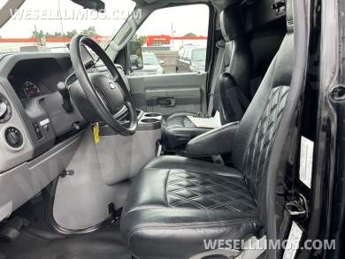 2014 Newport Ford E 450 Battisti  Limo Bus