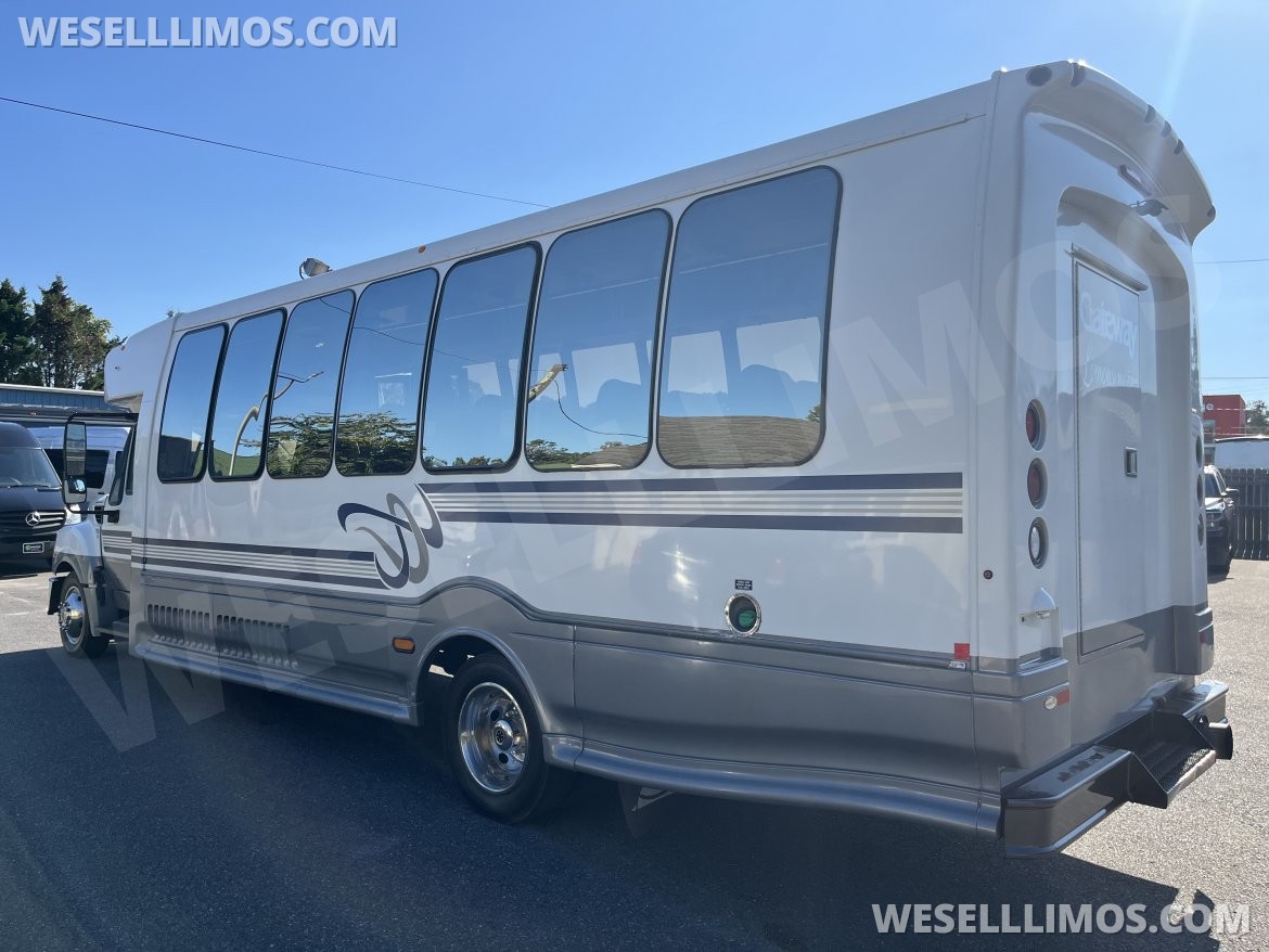 Photo of Shuttle Bus for sale: 2014 International IC AC by Turtle Top