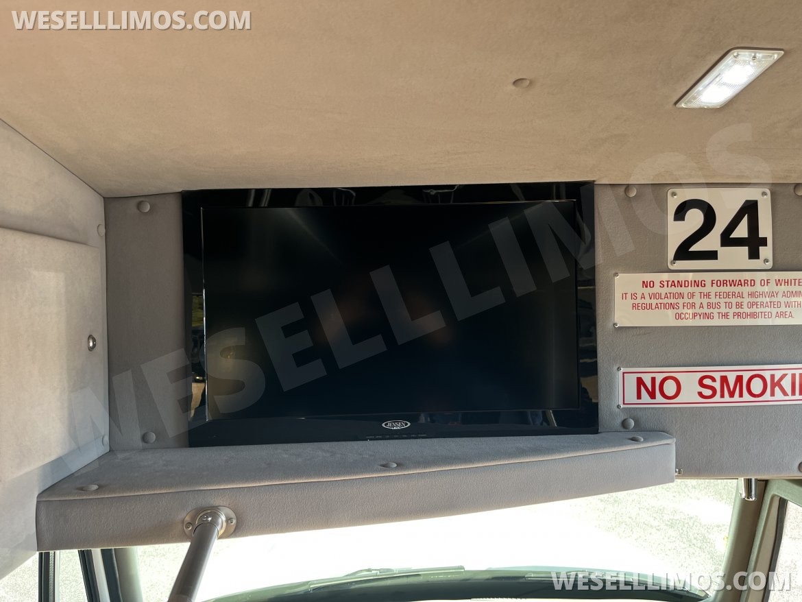 Photo of Shuttle Bus for sale: 2014 International IC AC by Turtle Top