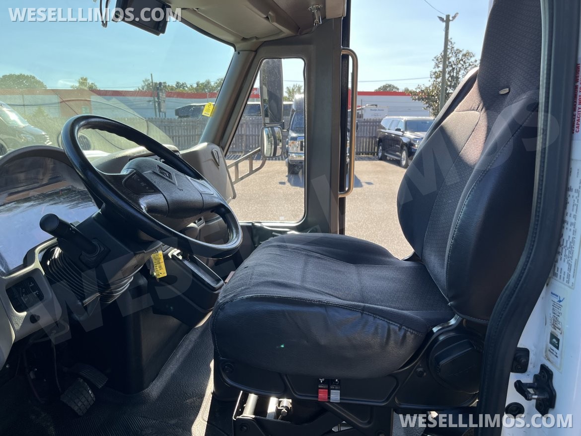 Photo of Shuttle Bus for sale: 2014 International IC AC by Turtle Top