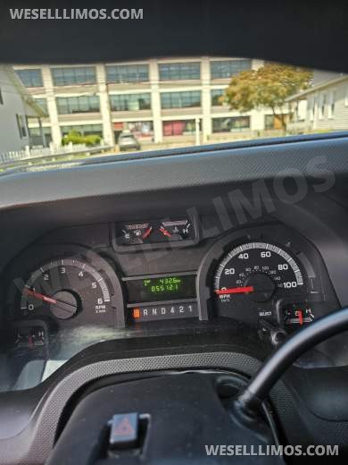 2019 Berkshire / Battisti Limo Ford E450 Limo Bus