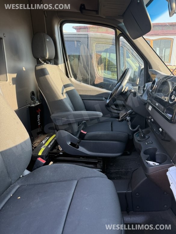 2021 Clean Ride Customs Mercedes-Benz Sprinter 3500 Sprinter