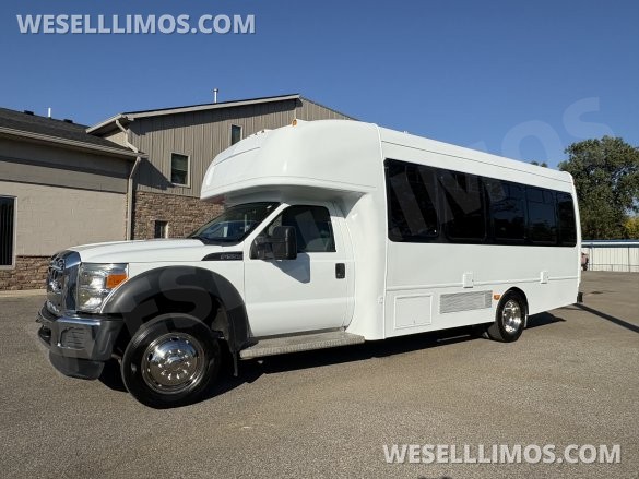 2012 Custom Mobile Conversions Ford F-550 Limo Bus