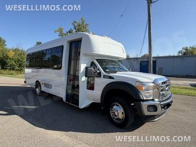 2012 Custom Mobile Conversions Ford F-550 Limo Bus