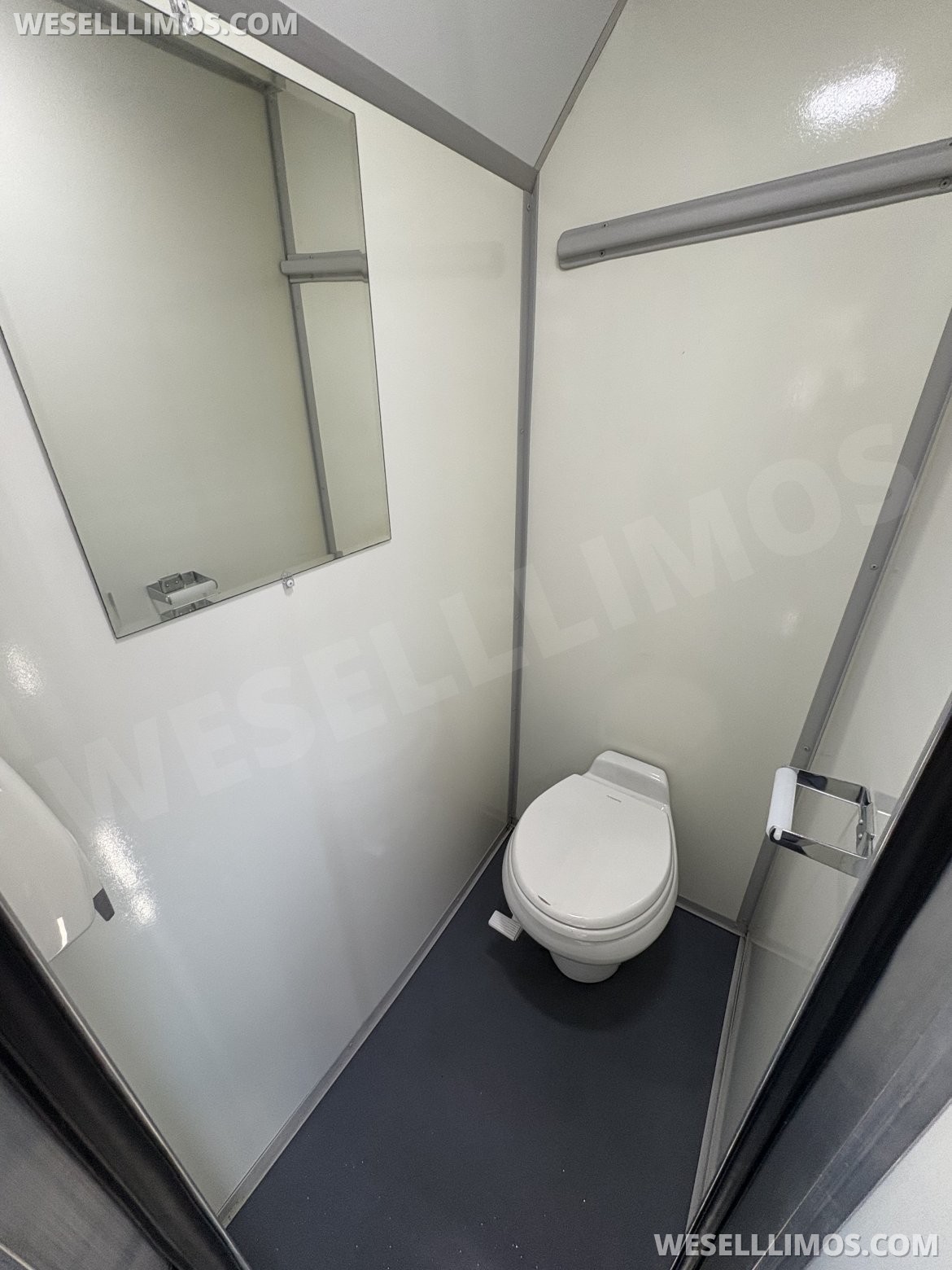 Photo of Shuttle Bus for sale: 2017 Ford F-650 by Glaval