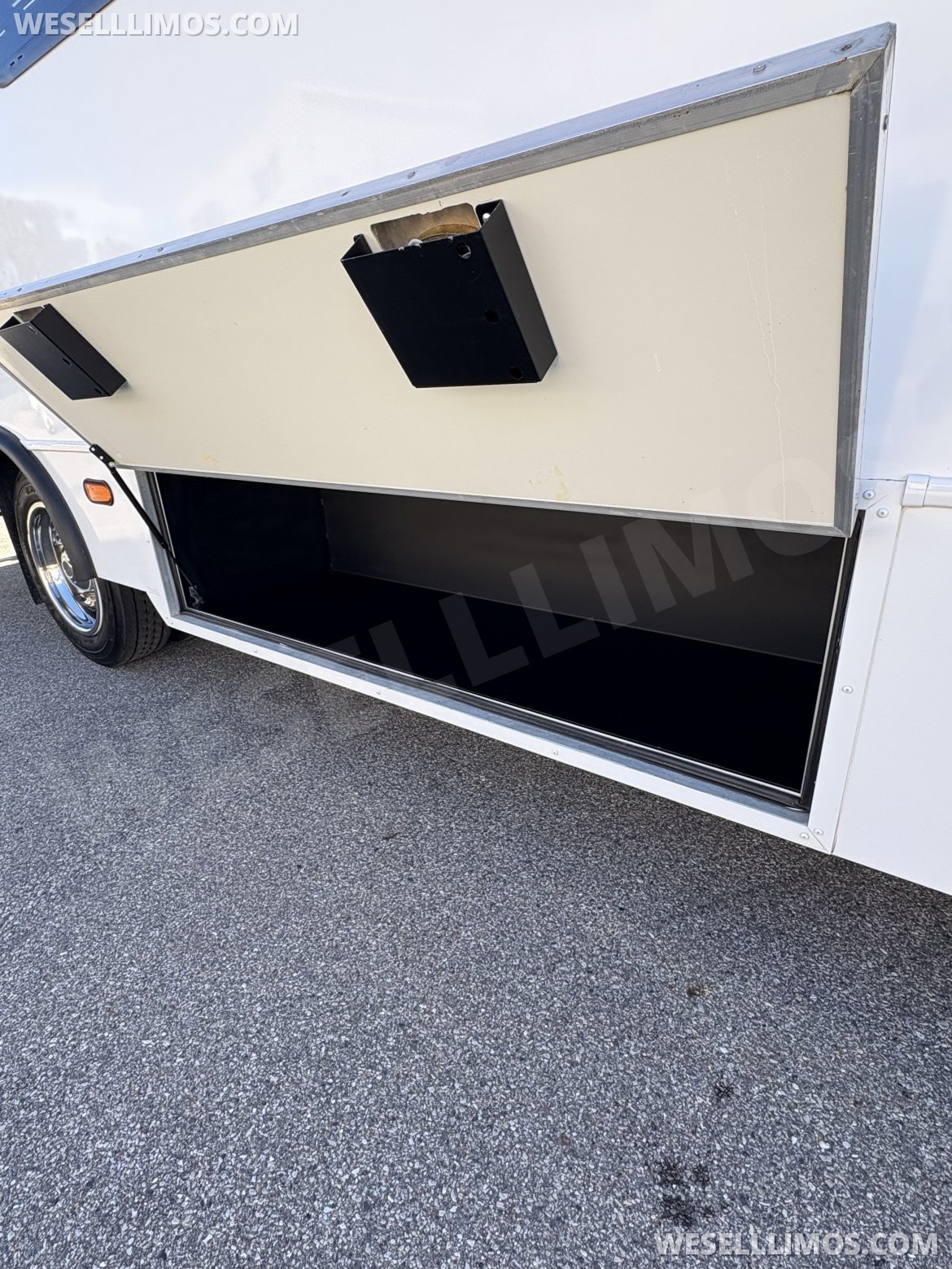 Photo of Shuttle Bus for sale: 2017 Ford F-650 by Glaval