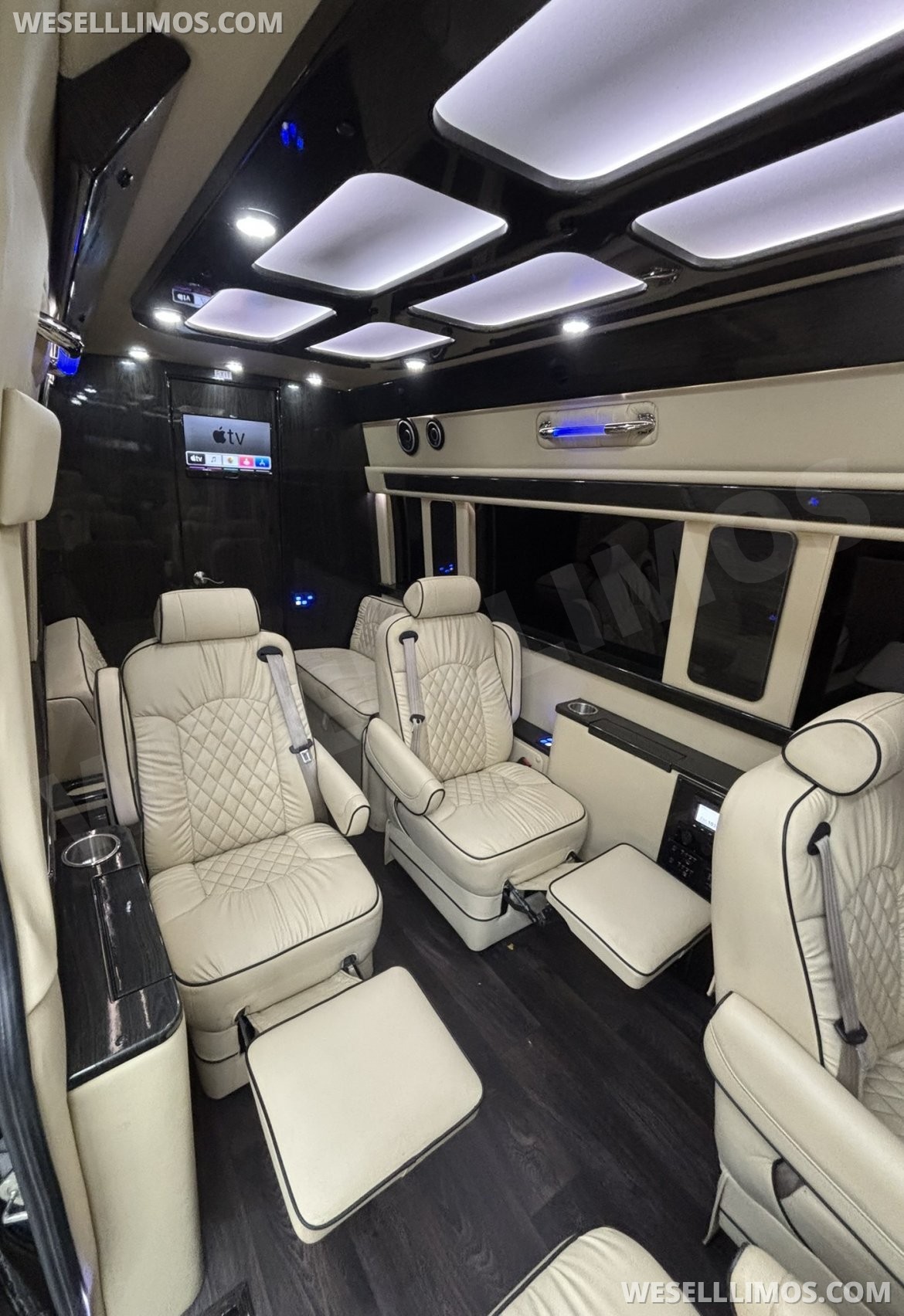Photo of Sprinter for sale: 2018 Mercedes-Benz Sprinter 3500 Daycruiser 170" by Midwest Automotive Designs