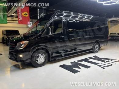 2018 Midwest Automotive Designs Mercedes-Benz Sprinter 3500 Daycruiser