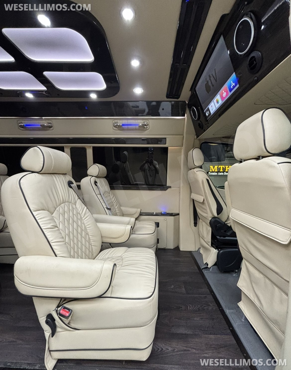Photo of Sprinter for sale: 2018 Mercedes-Benz Sprinter 3500 Daycruiser 170" by Midwest Automotive Designs