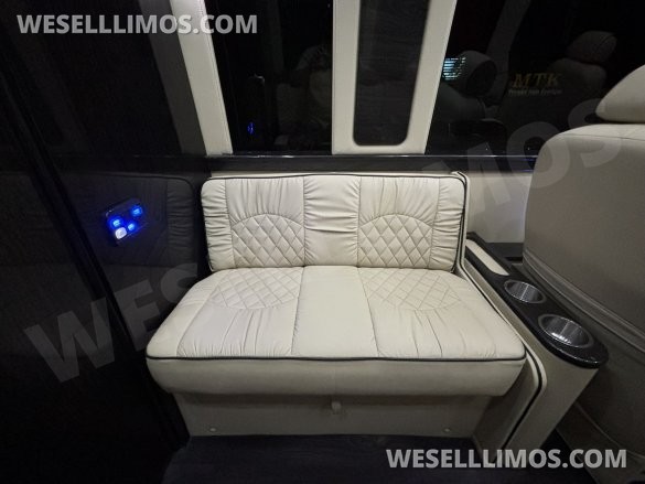 2018 Midwest Automotive Designs Mercedes-Benz Sprinter 3500 Daycruiser