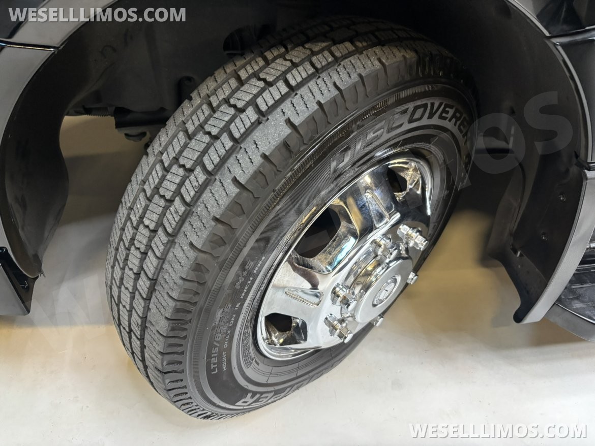 Photo of Sprinter for sale: 2018 Mercedes-Benz Sprinter 3500 Daycruiser 170" by Midwest Automotive Designs