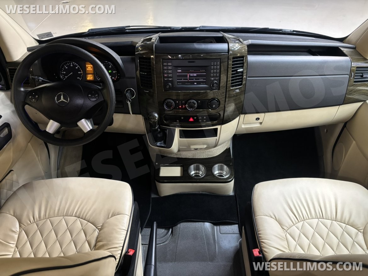 Photo of Sprinter for sale: 2018 Mercedes-Benz Sprinter 3500 Daycruiser 170" by Midwest Automotive Designs