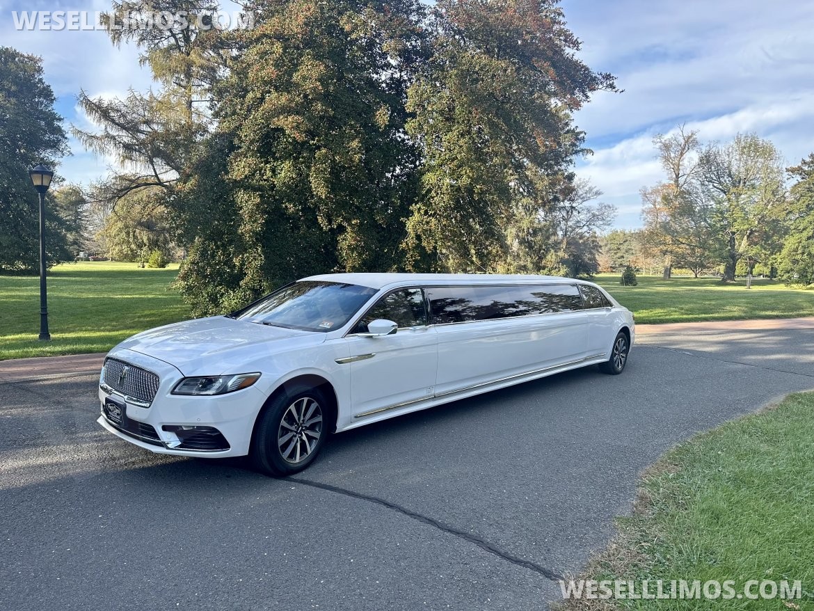 Limousine for sale: 2017 Lincoln Continental stretch 10 pax 140" by Pinnacle