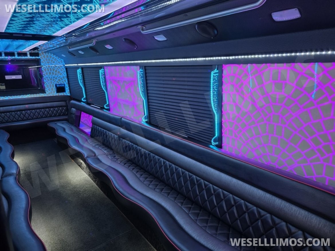 Photo of Limo Bus for sale: 2015 Ford F550 by LGE/Glaval