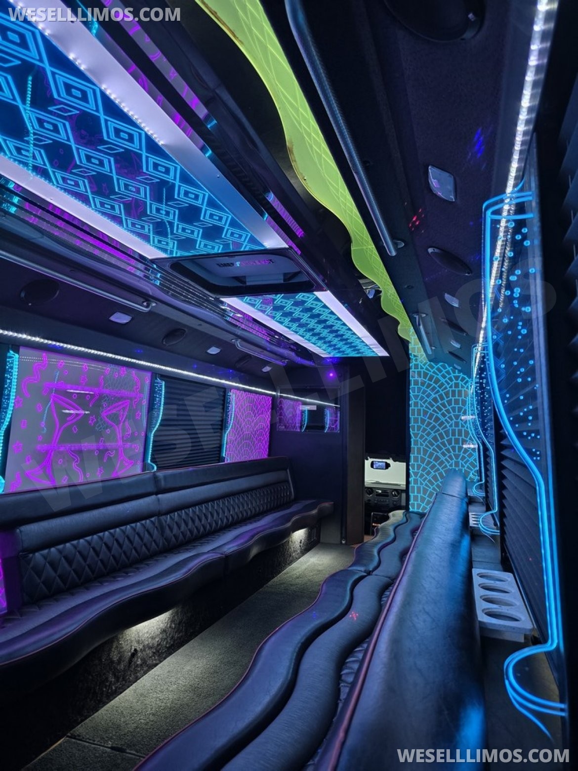 Photo of Limo Bus for sale: 2015 Ford F550 by LGE/Glaval