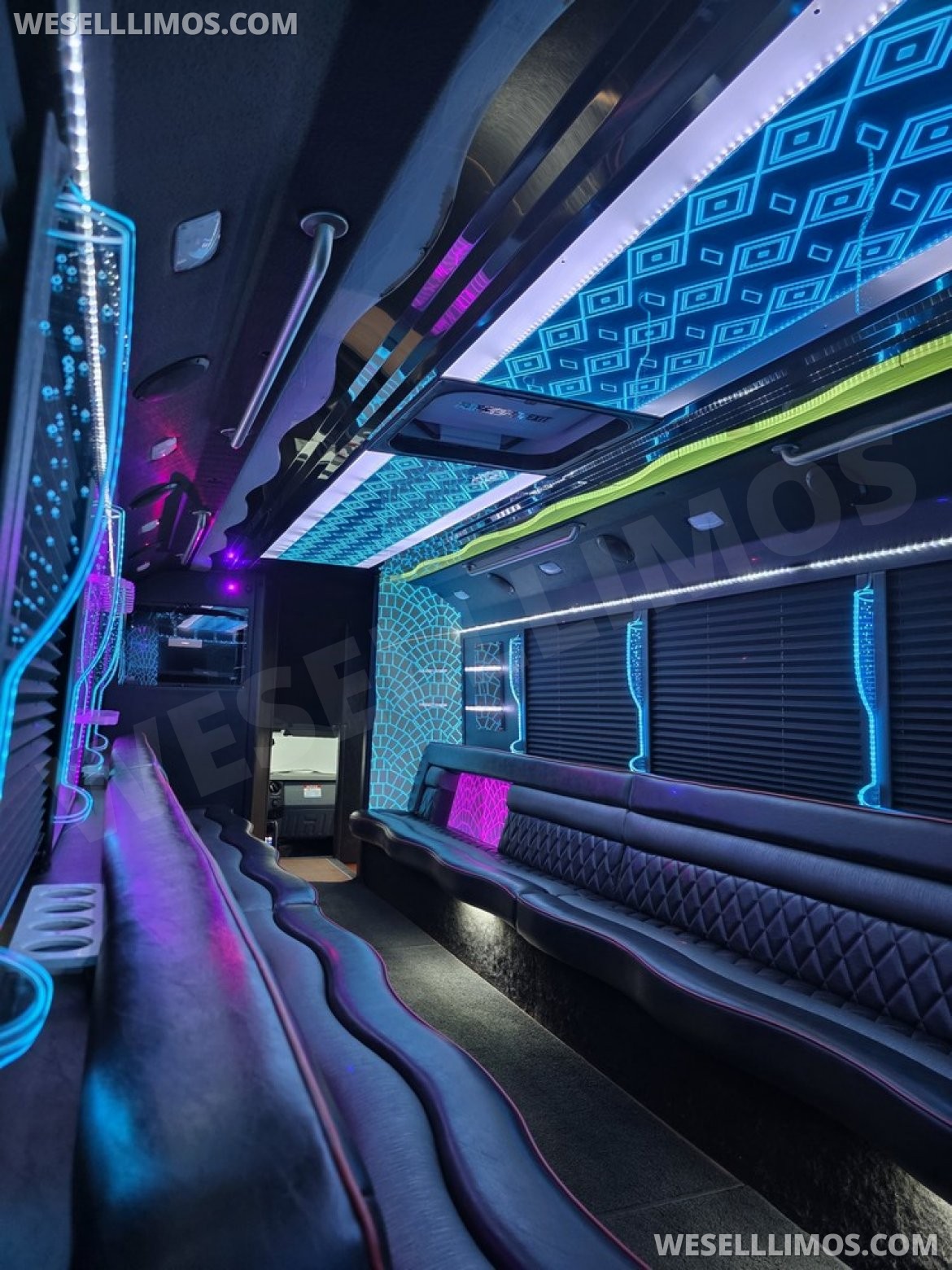 Photo of Limo Bus for sale: 2015 Ford F550 by LGE/Glaval