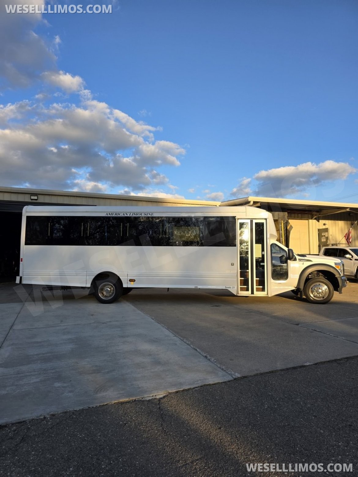 Photo of Limo Bus for sale: 2015 Ford F550 by LGE/Glaval