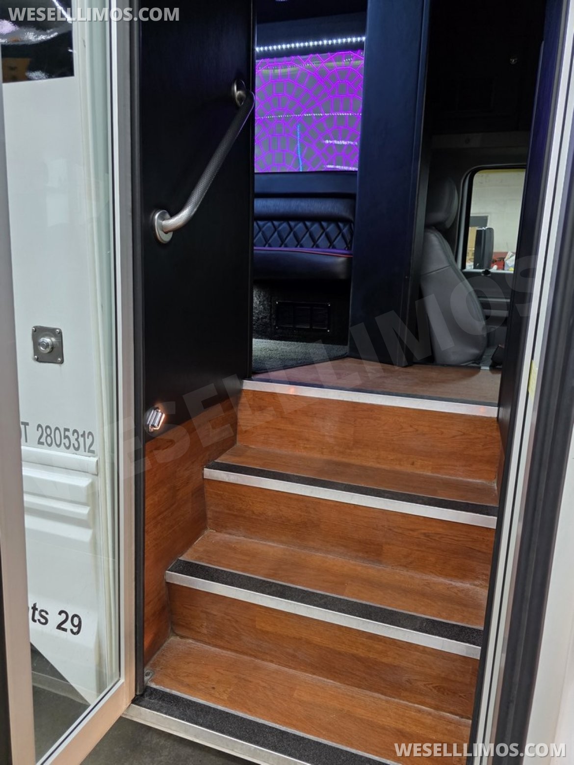 Photo of Limo Bus for sale: 2015 Ford F550 by LGE/Glaval